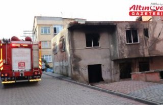 Ünye'de metruk evde çıkan yangın söndürüldü