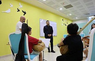 Vezirköprü'de çocuklar için bağlama kursu açıldı