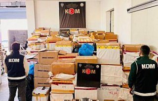 Artvin'de tırda 300 milyon liralık kaçak parfüm...