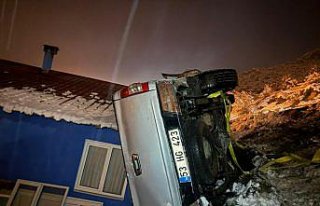 Artvin'de trafik kazasında 1 kişi öldü, 1...