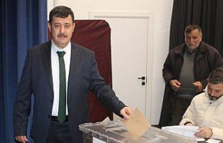 Bafra Pazar Yerleri Esnaf Odası'nda Ertan Atan...