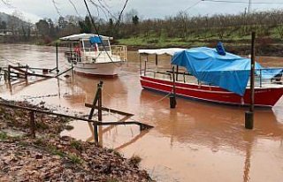 Bartın'da sağanak ve eriyen kar taşkına neden...