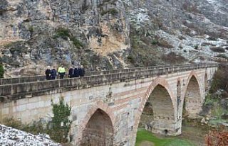 Havza'da tarihi Kurt Köprü'ye bağlantı...