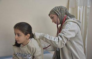 Hemşire anne ile doktor kızı aynı hastanede mesai...