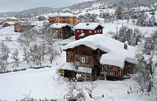 Kar kalınlığının bir metreyi aştığı dağ...