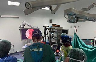 Karabük'te “kesisiz beyin tümörü ameliyatı“...