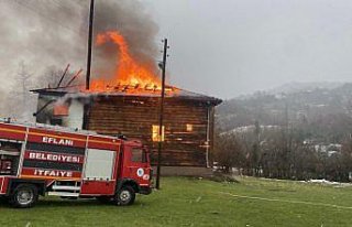 Karabük'te tarihi cami yangında kullanılamaz...