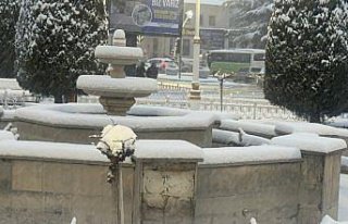 Tokat'ta kar yağışı etkisini sürdürüyor