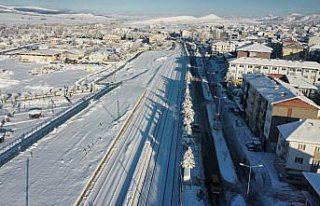 Yeşilyurt ilçesinde kış manzaraları havadan görüntülendi