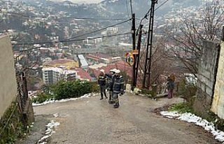 Zonguldak'ta bir ev heyelanda zarar gördü