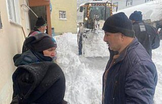Zonguldak'ta UMKE ekipleri yoğun kar altında...