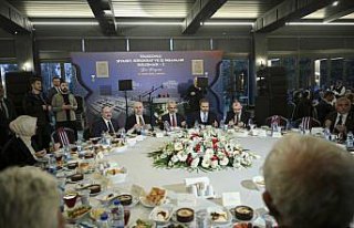 Bakan Uraloğlu, Trabzonlu iş ve siyaset dünyasının...