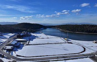 Beyaz örtüyle kaplı Topuk Yaylası havadan görüntülendi