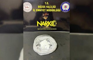 Düzce'de uyuşturucu operasyonunda 2 şüpheli...
