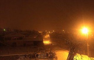 Göynücek'in yüksek kesimlerinde kar yağışı...