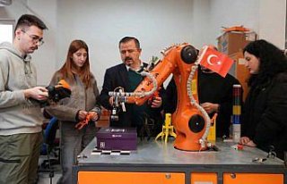 Karabük Üniversitesinin yapay zeka destekli robot...