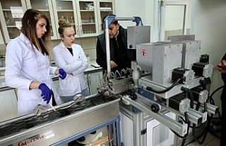 Kenevir ile araçların yakıt sistemlerinin parçaları...