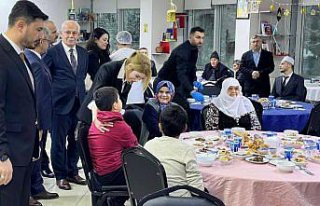 Ladik’te huzurevinde iftar programı düzenlendi
