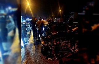 Samsun'da 8 otomobilin karıştığı zincirleme...