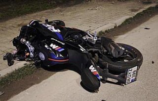 Yakakent'te motosikletin çarptığı yaya ağır...