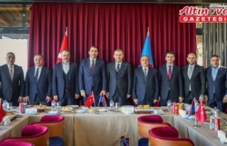 Trabzon Valisi Şahin'den bordo-mavili kulübe...