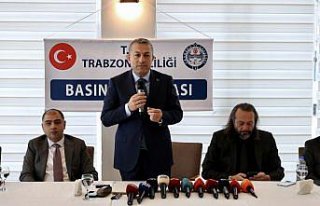 Trabzon Valisi Şahin gazetecilerle buluştu