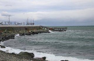 Trabzon'da rüzgar etkili oldu