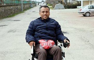 Akülü tekerlekli sandalye sayesinde 25 yıl sonra...