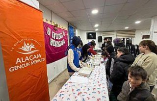 Alaçam'da ramazan dolayısıyla ebru sanatı...