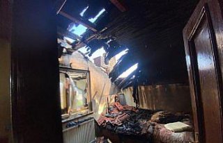 Alaçam'da yangın çıkan evde hasar oluştu