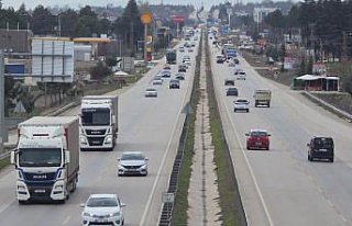Amasya'da bayram tatili öncesi trafik yoğunluğu...