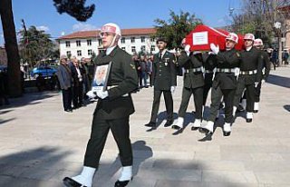 Amasya'da vefat eden Kore gazisi Kartal son yolculuğuna...