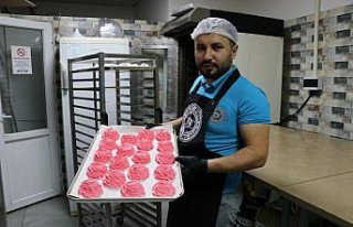 Amasya'nın rengarenk ramazan tatlısı: Atom