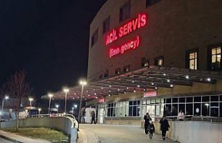 Çorum'da devrilen traktörün altında kalan...