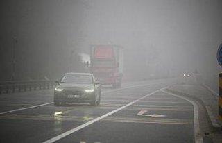 D-100 kara yolunun Bolu Dağı geçişinde sis etkili...