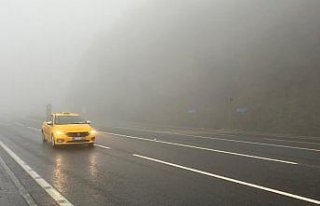 D-100 kara yolunun Bolu Dağı geçişinde sis ve...