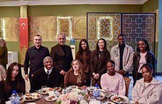 Farklı ülkelerden OMÜ'ye gelen öğrenciler...