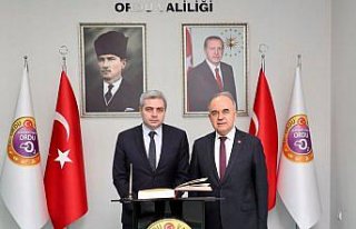 Gürcistan'ın Ankara Büyükelçisi Kalandia,...