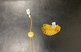 Samsun'da kuyumcudan hırsızlık yapan 2 kız...