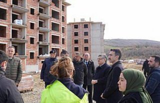 Saraydüzü'nde TOKİ konutlarının yapımı...