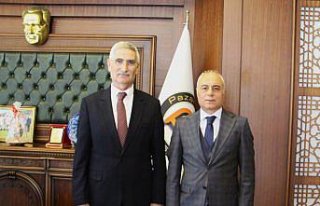 Tokat Defterdarı Yılmaz, Pazar Belediye Başkanı...