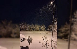 Tokat'ın ilçelerinde kar yağışı etkisini...