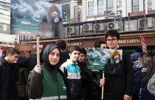 Trabzon'da Yeşilay Haftası dolayısıyla yürüyüş...