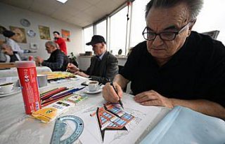 Türk Kızılay Konukevi sakinleri, sanatsal faaliyetlerle...