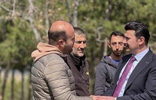 Hamamözü Kaymakamı Ertuğrul Arslan öğrencilerle...