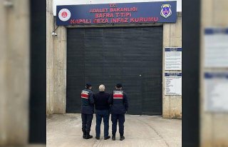 Samsun'da 11 yıl 8 ay hapis cezası bulunan firari...