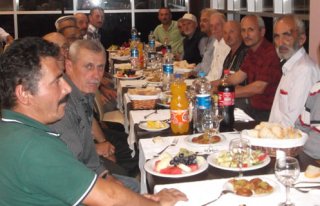 ORGANİK FINDIK ÜRETİCİLERİ YEMEKTE BULUŞTU