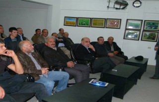 ARICILIK KURSU YOĞUN İLGİ GÖRÜYOR