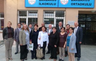 EMEKLİ ÖĞRETMENLERE VEFA ÖRNEĞİ 