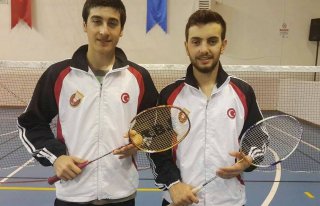  BADMİNTONCU GENÇLER AVRUPA YOLCUSU